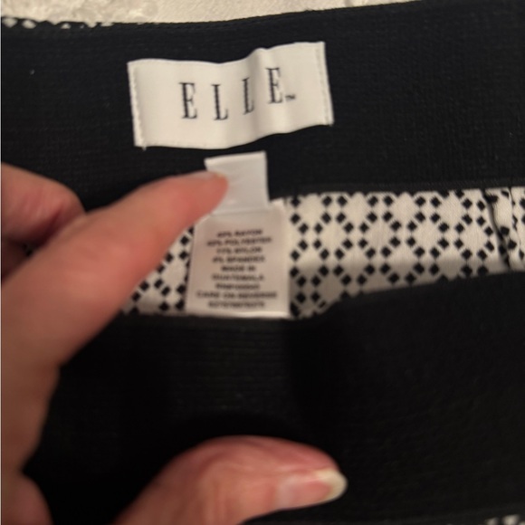 Elle Black and White Patterned pencil Women's Skirt - Picture 5 of 5